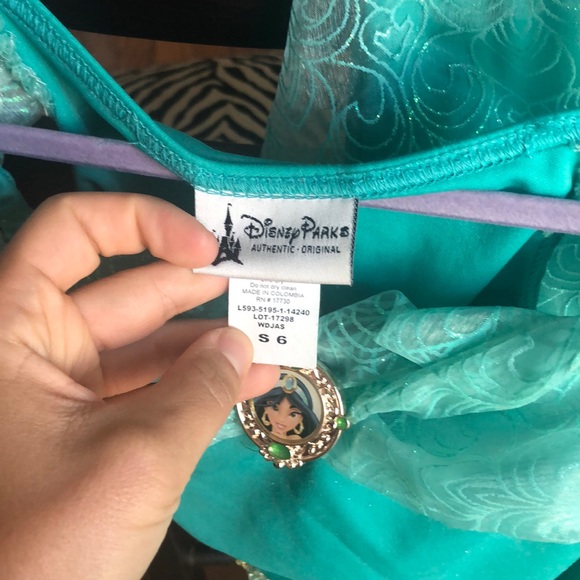 Disney - Picture 4 of 4